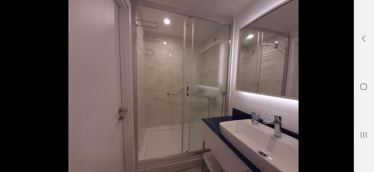 ORBI APARTMENTS на 45 этаже с прекрасным видом Батумі Екстер'єр фото