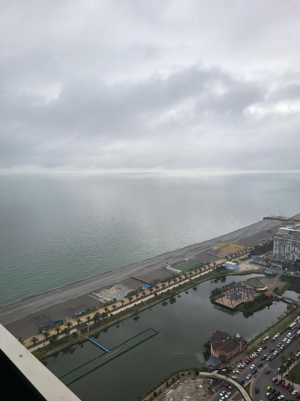 ORBI APARTMENTS на 45 этаже с прекрасным видом Батумі Екстер'єр фото
